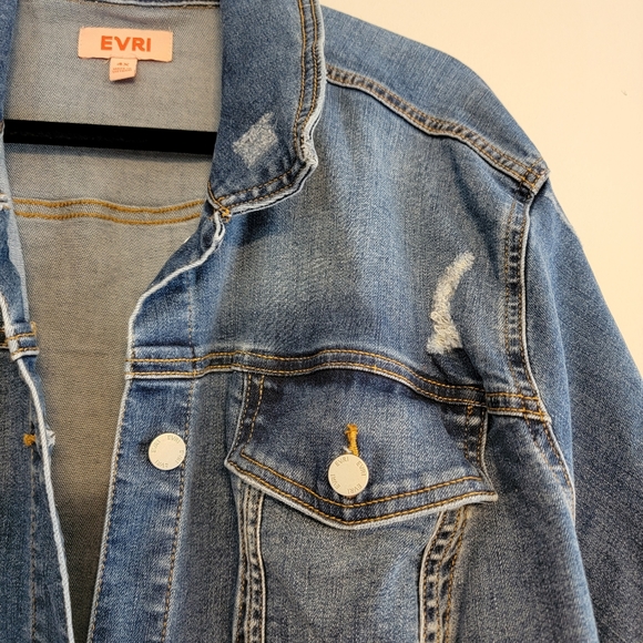 Evri Distressed Freyed edge Jean Jacked - Picture 5 of 7